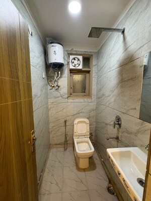 Bathroom in 1 BHK Apartment at Saket – for Rent