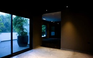 Room in 5 BHK Villa at Chattarpur – for Sale