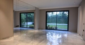 Room in 5 BHK Villa at Chattarpur – for Sale