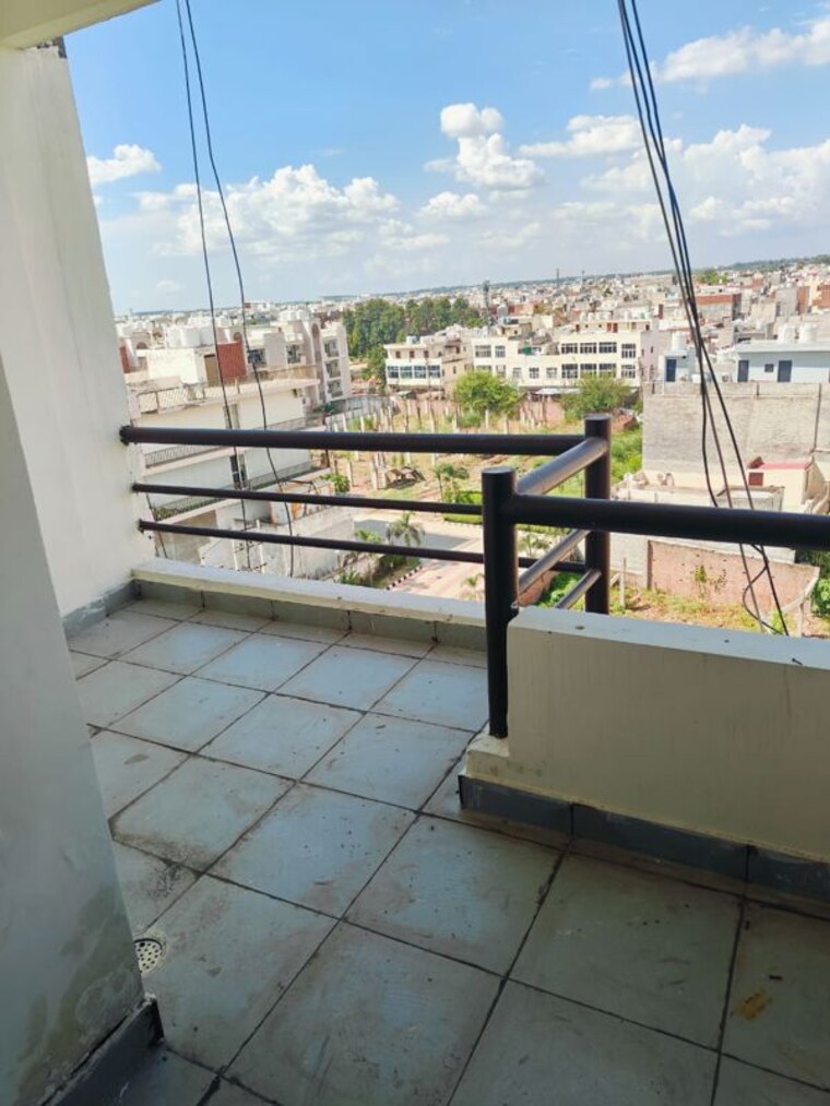Balcony, prem-satyam-swastik-apartment 2.5 Bedroom 1450 Sq.Ft. Apartment In Patiala Road Zirakpur 10678622