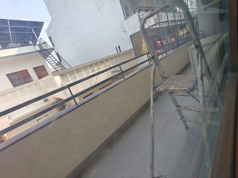 Balcony, sector 31 3 Bedroom 2300 Sq.Ft. Builder Floor In Sector 31 Gurgaon 10678726