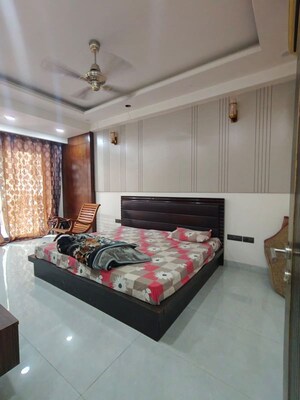 Bedroom in 3 BHK Builder Floor at Sector 31 – for Rent