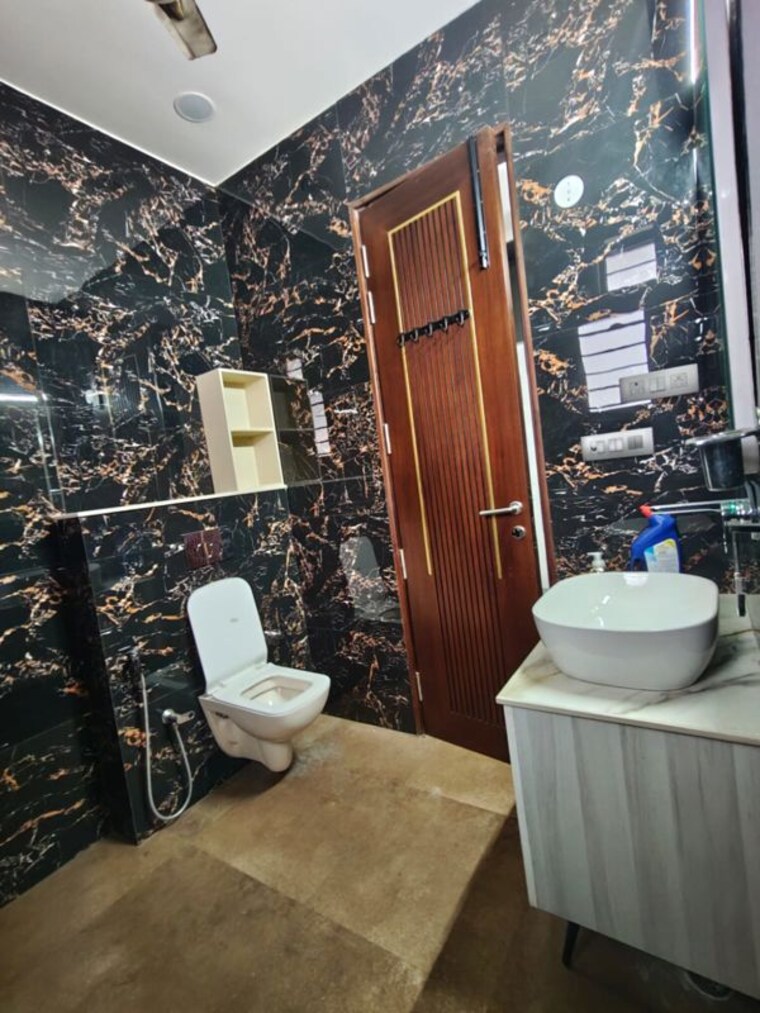 Team Area, sector 31 3 Bedroom 2300 Sq.Ft. Builder Floor In Sector 31 Gurgaon 10678726