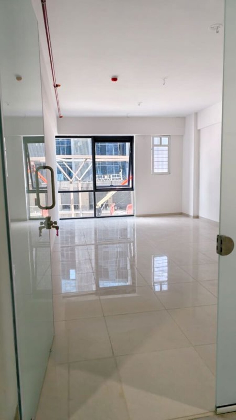 Bathroom, varada-sudatta 3 Bedroom 909 Sq.Ft. Apartment In Baner Pune 10678733