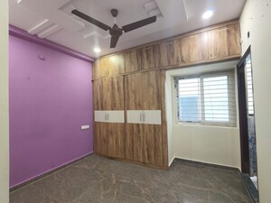 Room in 1 BHK Apartment at Sri Nilayam Kondapur, Kondapur – for Rent