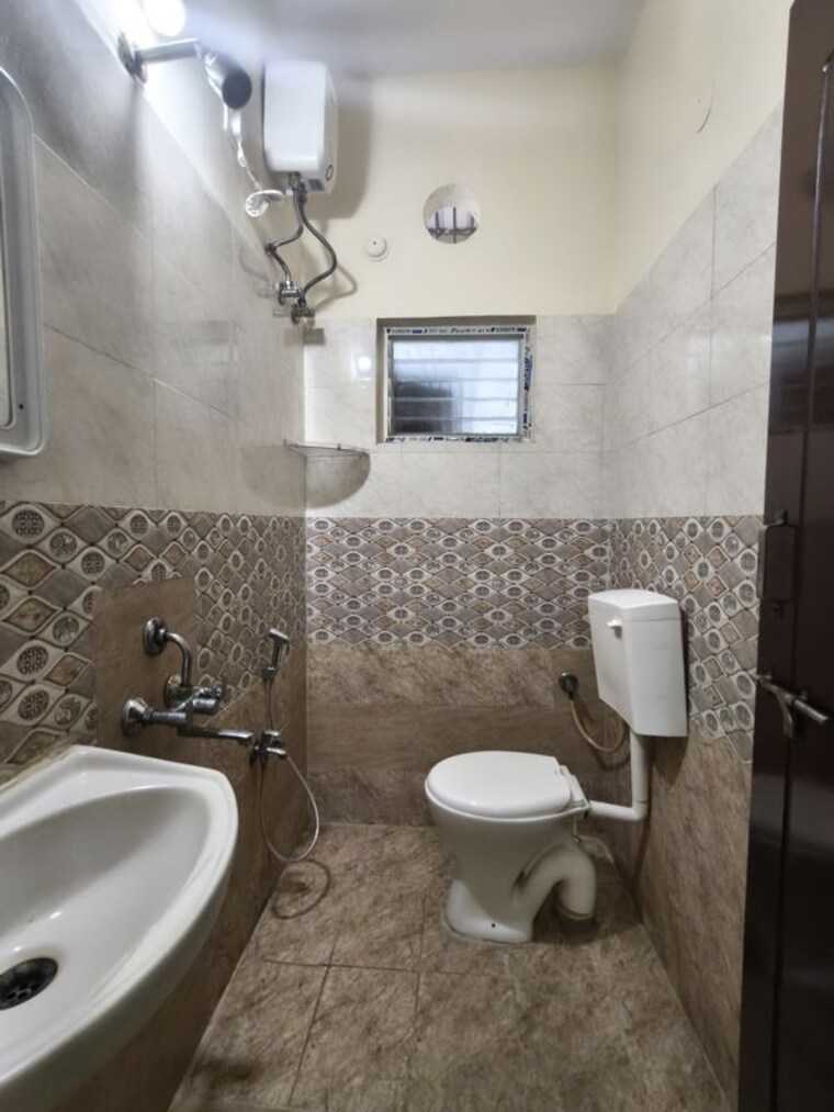Bathroom, sri-nilayam-kondapur 1 Bedroom 876 Sq.Ft. Apartment In Kondapur Hyderabad 10678743