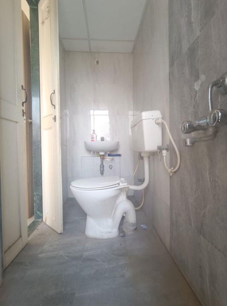 Bathroom, xrbia-eiffel-city-phase-2 1 RK 250 Sq.Ft. Builder Floor In Chakan Pune 10678744