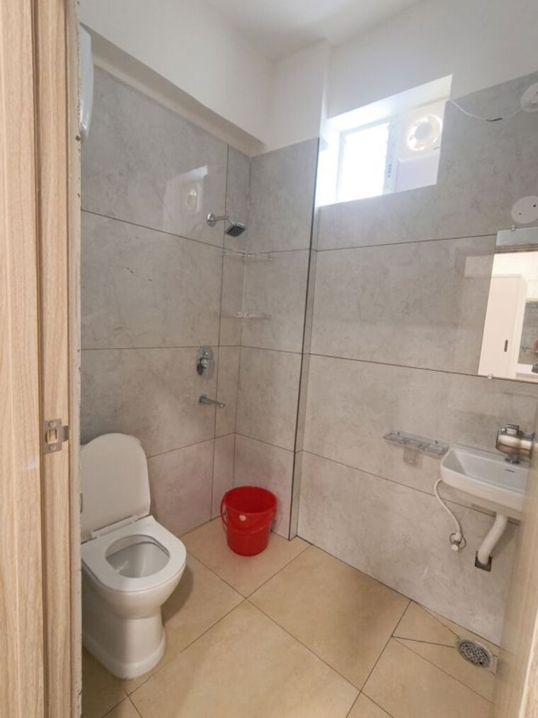 Bathroom, kiran-residency-kondapur 1 Bedroom 865 Sq.Ft. Apartment In Kondapur Hyderabad 10678756