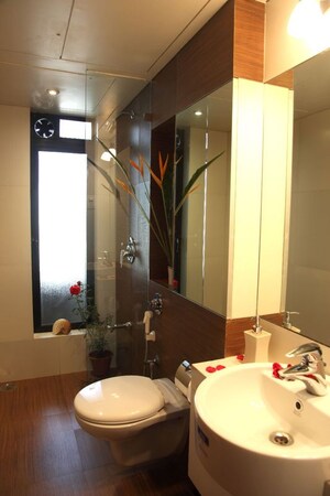 Bathroom in 3 BHK Apartment at Blue Sea, Juhu – for Rent