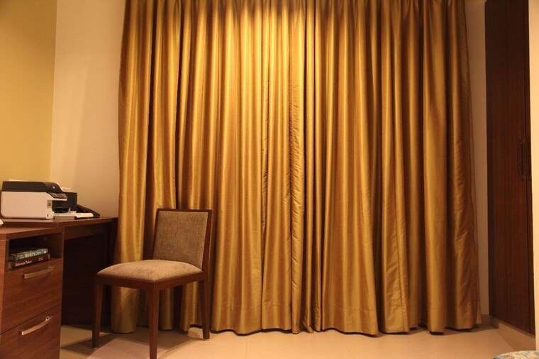 Bedroom, blue-sea 3 Bedroom 1800 Sq.Ft. Apartment In Juhu Mumbai 10678760