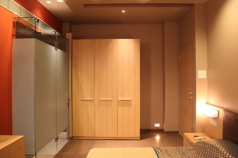 Bedroom, blue-sea 3 Bedroom 1800 Sq.Ft. Apartment In Juhu Mumbai 10678760