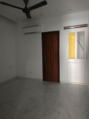 Room in 2 BHK Apartment at Prem Satyam Swastik Apartment, Patiala Road – for Rent