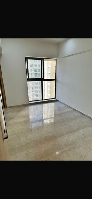 Room in 1 BHK Apartment at Lodha Unica, Jogeshwari West – for Rent
