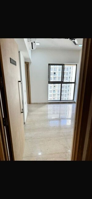 Room in 1 BHK Apartment at Lodha Unica, Jogeshwari West – for Rent