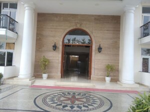 Bathroom in 3 BHK Apartment at Omaxe The Palace, Gomti Nagar – for Sale
