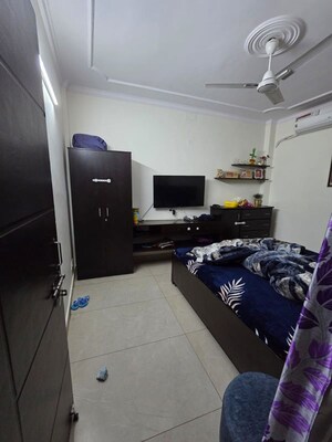 Room in 2 BHK Builder Floor at Sant Nagar – for Sale