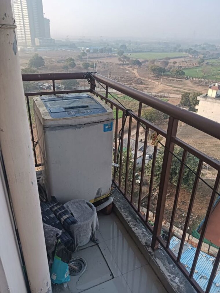 Balcony, avl-36-gurgaon 1 Bedroom 406 Sq.Ft. Apartment In Sector 36 Gurgaon 10678839