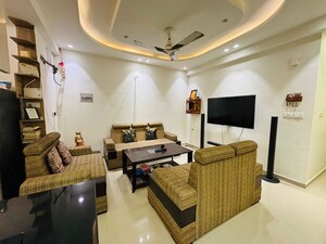 Team Area in 2 BHK Apartment at Signature Global Orchard Avenue, Sector 93 – for Rent