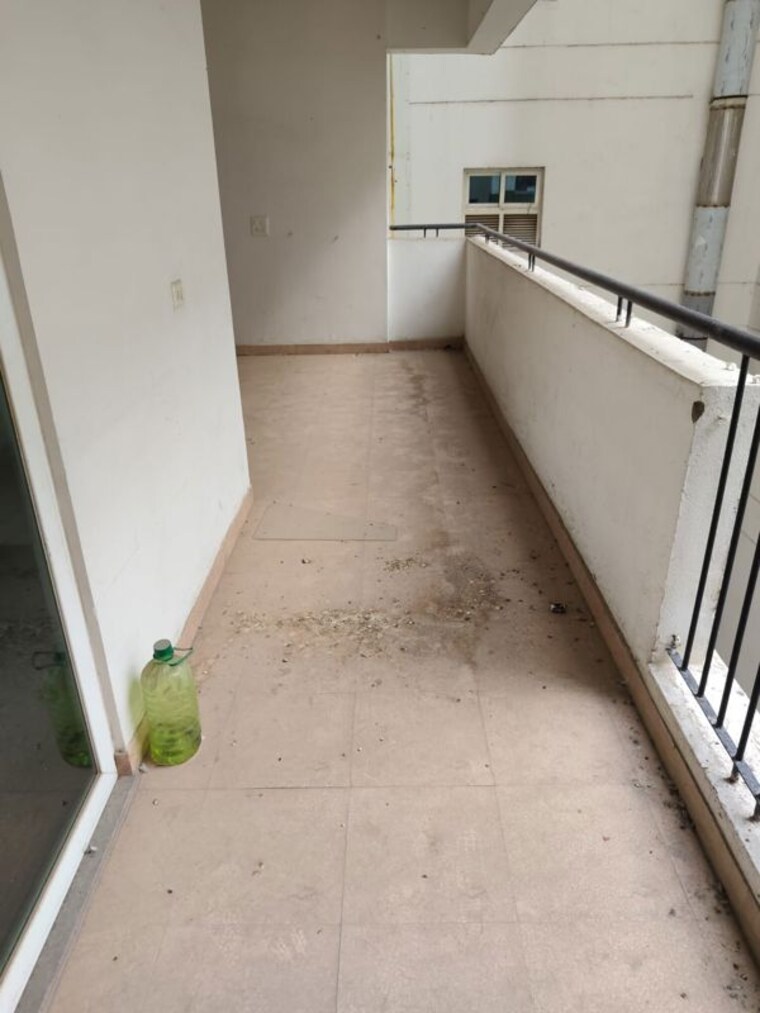Balcony, parx-laureate 3.5 Bedroom 3312 Sq.Ft. Apartment In Sector 108 Noida 10678853
