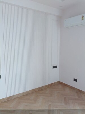 Room in 3 BHK Builder Floor at NKV Golden Avenue, Sohna Sector 35 – for Rent