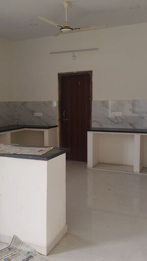 Room in 3 BHK Apartment at Golden Tulip Kondapur, Kondapur – for Sale