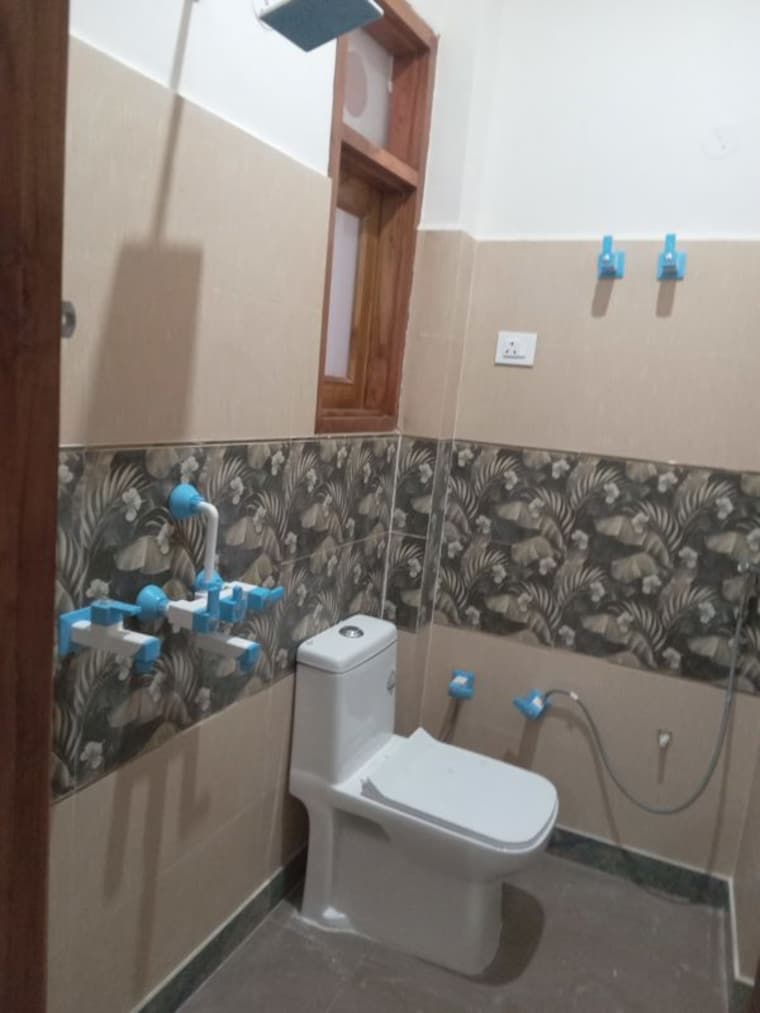 Washroom, sector 112 2.5 Bedroom 1200 Sq.Ft. Independent House In Sector 112 Noida 10678867
