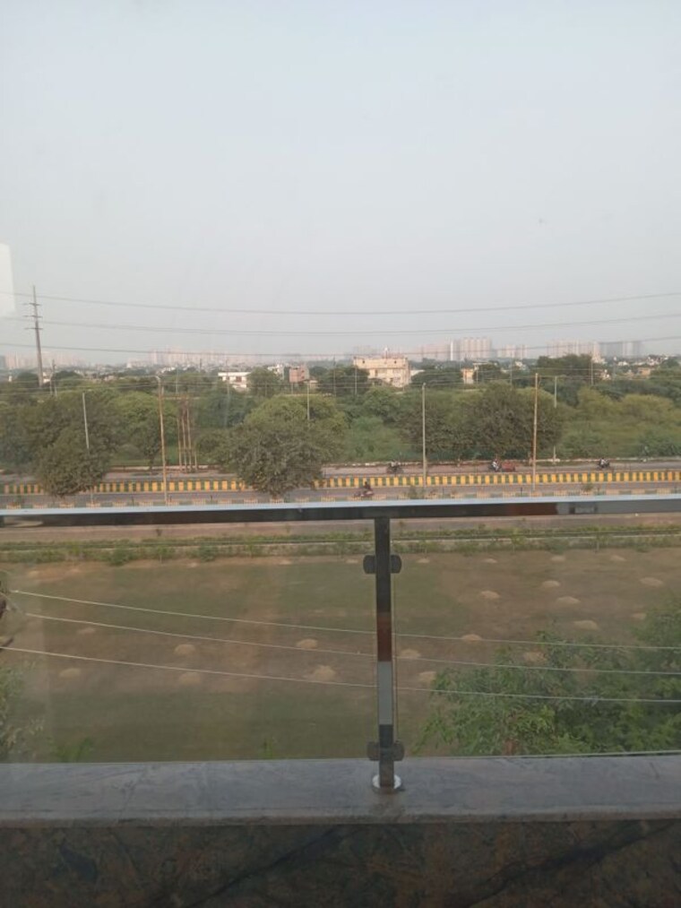 Balcony, sector 112 2.5 Bedroom 1200 Sq.Ft. Independent House In Sector 112 Noida 10678867