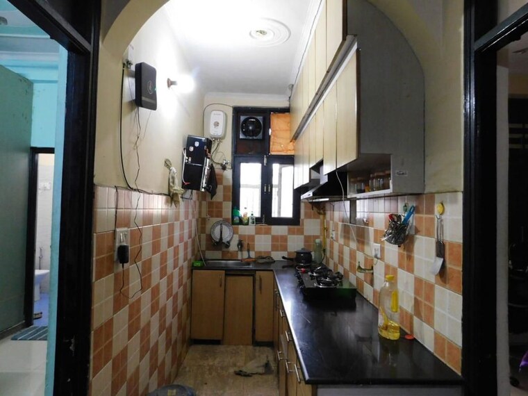 Kitchen, sector 23 3 Bedroom 1500 Sq.Ft. Builder Floor In Sector 23 Noida 10678888