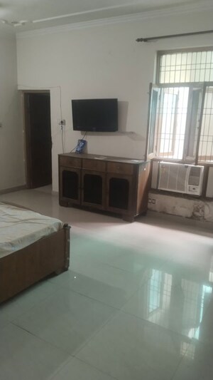 2 BHK Builder Floor For Rent in Gomti Nagar