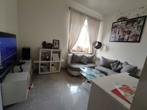 Living Room in 3 BHK Builder Floor at Sector 31 – for Rent