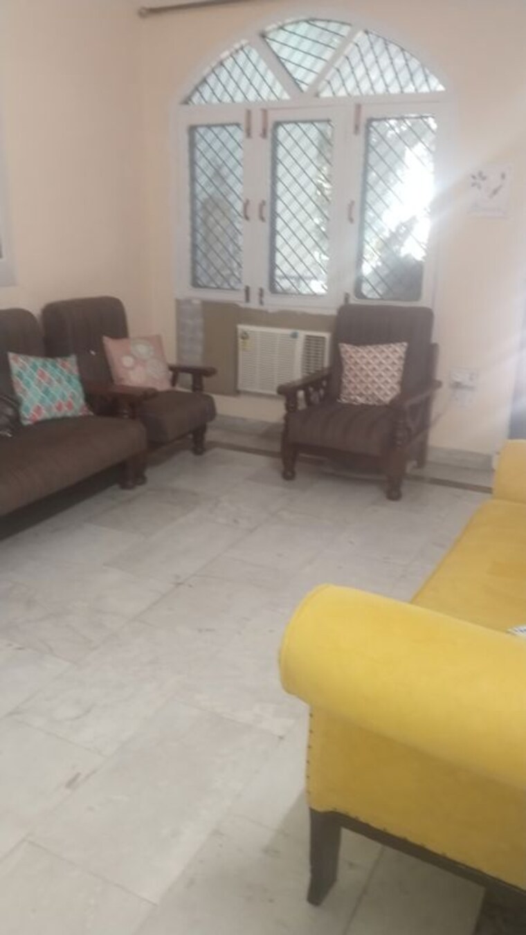 Living Room, gomti nagar 2 Bedroom 1100 Sq.Ft. Builder Floor In Gomti Nagar Lucknow 10678906