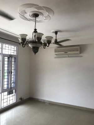 3 BHK Builder Floor For Rent in South City 2