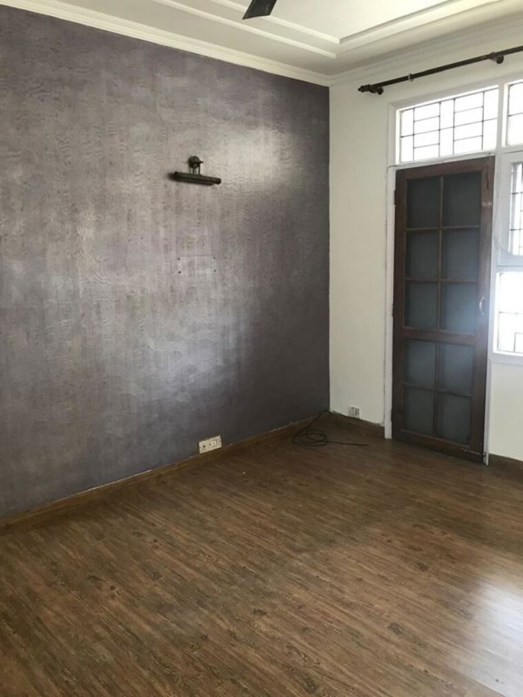 Room, south city 2 3 Bedroom 500 Sq.Ft. Builder Floor In South City 2 Gurgaon 10678924