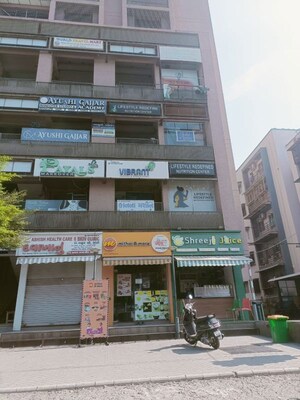  Shop For Sale in Gota
