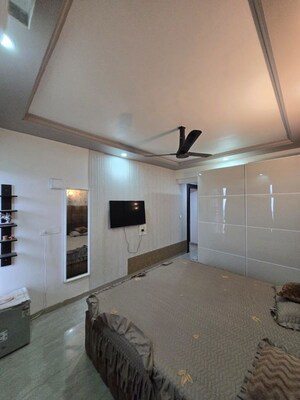 Room in 3 BHK Apartment at NG Grand Plaza, Ghansoli – for Rent