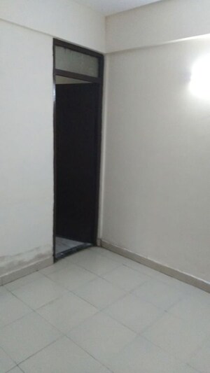 Room in 3 BHK Builder Floor at BPTP Elite Floors, Sector 83 – for Rent
