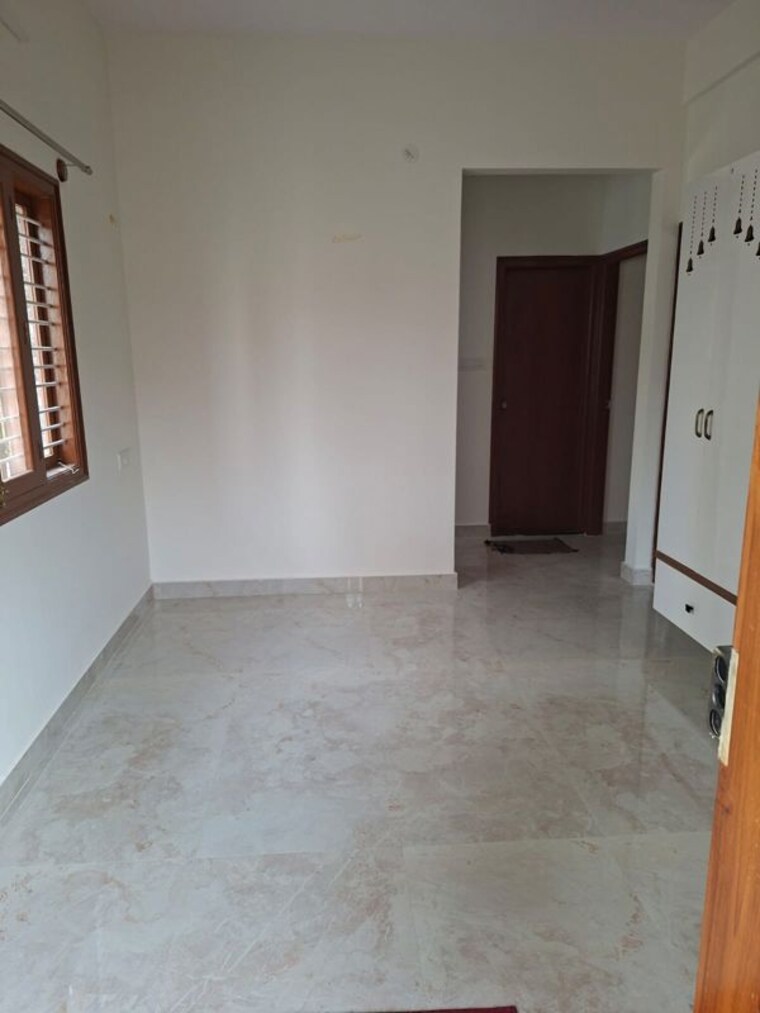 Room, varanasi 2 Bedroom 1000 Sq.Ft. Builder Floor In Varanasi Bangalore 10678940