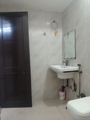 Bathroom in 2 BHK Builder Floor at RWA Apartments Sector 41, Sector 41 – for Rent