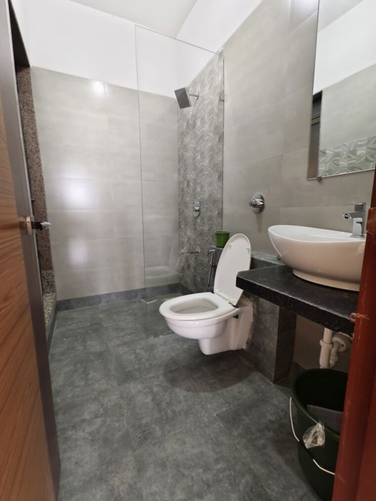 Bathroom, paradise-sai-symphony 2 Bedroom 950 Sq.Ft. Apartment In Kharghar Navi Mumbai 10678944