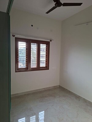 Room in 2 BHK Builder Floor at Ramamurthy Nagar – for Rent