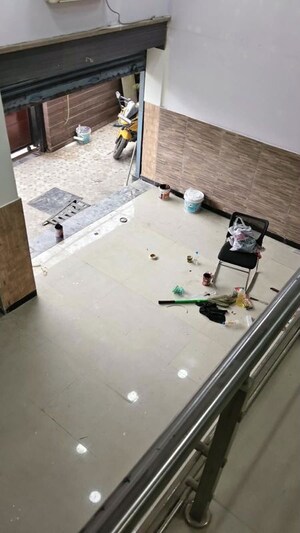 Team Area in  Shop at Kadru – for Rent