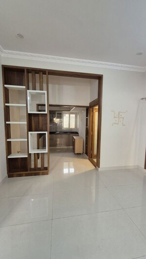 Room in 3 BHK Builder Floor at Nri Layout – for Rent