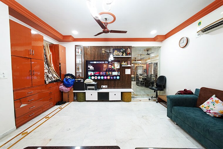 Living Room, bodakdev 4 Bedroom 325 Sq.Yd. Apartment In Bodakdev Ahmedabad 10678987