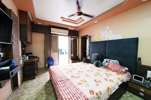 Bedroom in 4 BHK Apartment at Bodakdev – for Sale