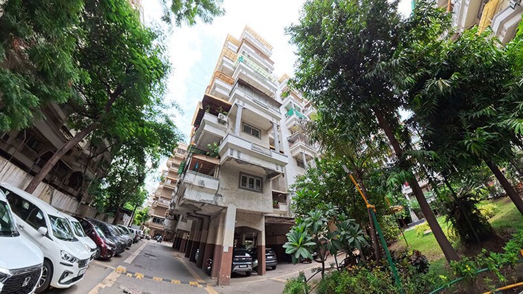 Exterior View, bodakdev 4 Bedroom 325 Sq.Yd. Apartment In Bodakdev Ahmedabad 10678987