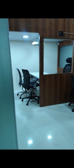 Office Space For Rent in Express Zone