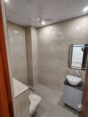 Bathroom in 3 BHK Builder Floor at Ansal Plaza Sector-23, Sector 23 – for Rent