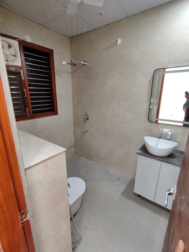 Balcony, ansal-plaza-sector-23 3 Bedroom 4000 Sq.Ft. Builder Floor In Sector 23 Gurgaon 10656050