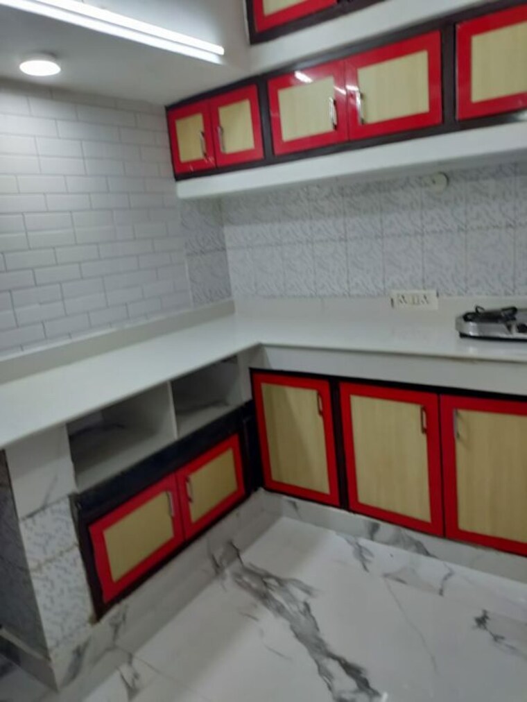 Kitchen, nehru enclave 3 Bedroom 1800 Sq.Ft. Builder Floor In Nehru Enclave Delhi 10679036