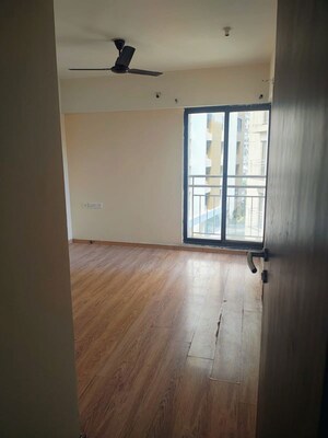 Room in 2 BHK Apartment at Kohinoor Courtyard One, Wakad – for Rent